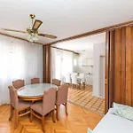 Apartman Cozy In With Wifi *